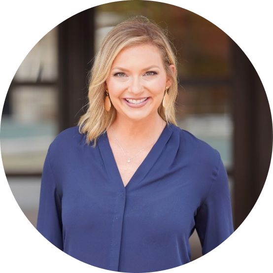 Portrait of Alicia Fuschak, COO at Avid Wealth Partners.